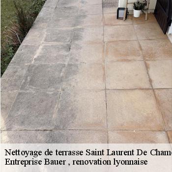 nettoyage-de-terrasse-saint-laurent-de-chamousset-1